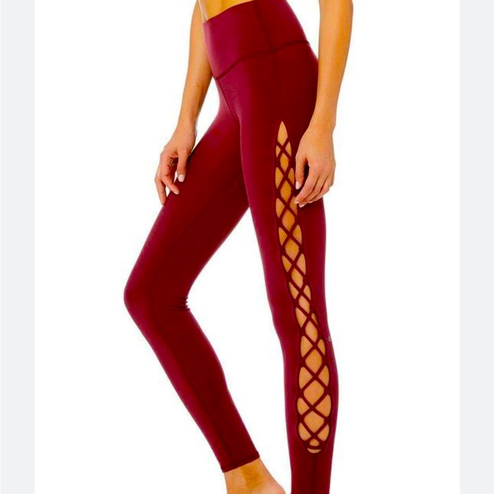 Alo Yoga 2 Pc Set- High Waist Interlaced Leggings, XS, slit bra, S, Maroon Red